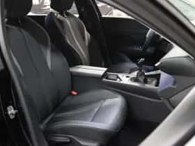 Peugeot 308 (2022) thumbnail 9