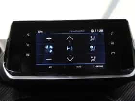 Peugeot 208 (2022) thumbnail 27