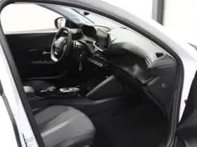 Peugeot 208 (2022) thumbnail 8