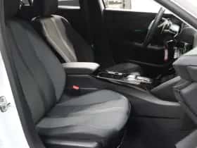 Peugeot 208 (2022) thumbnail 9