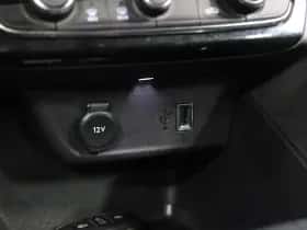 Opel Corsa-e (2023) thumbnail 32