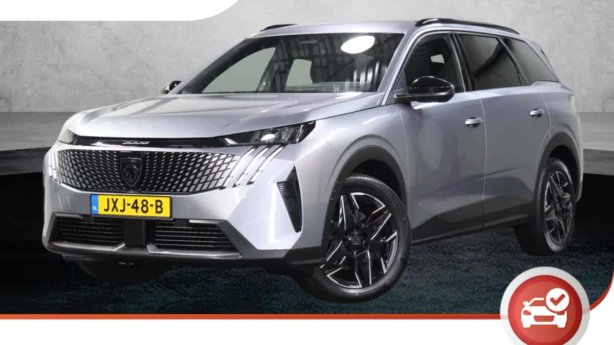 Peugeot 5008 (2025) — foto 1