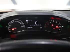 Peugeot 2008 (2022) thumbnail 24