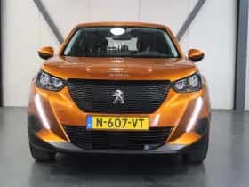 Peugeot 2008 (2022) thumbnail 4