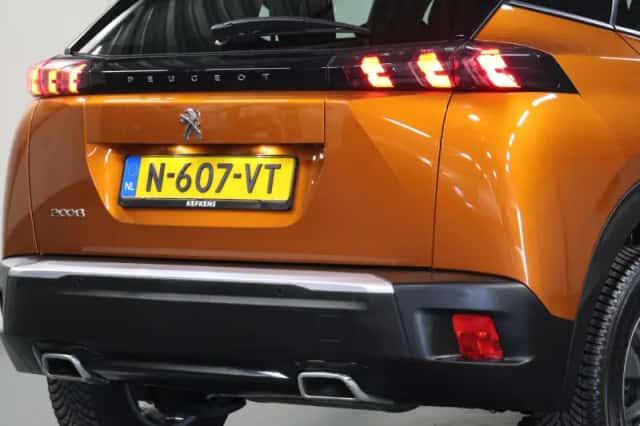 Peugeot 2008 (2022) thumbnail 6