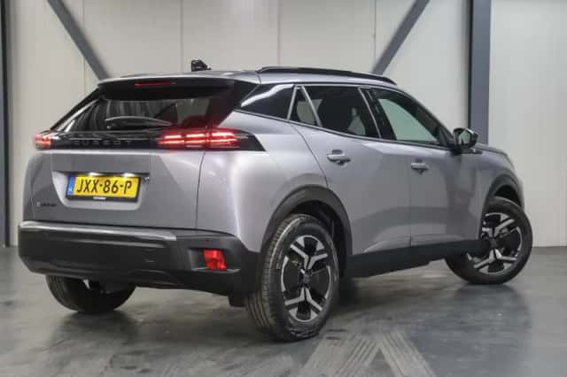 Peugeot e-2008 (2025) thumbnail 3