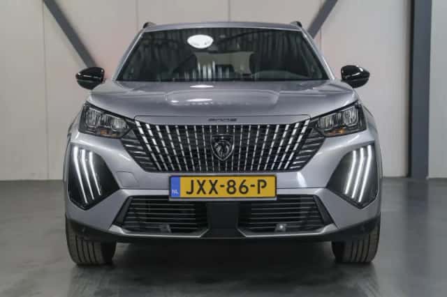 Peugeot e-2008 (2025) thumbnail 6