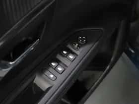 Peugeot 3008 (2024) thumbnail 23