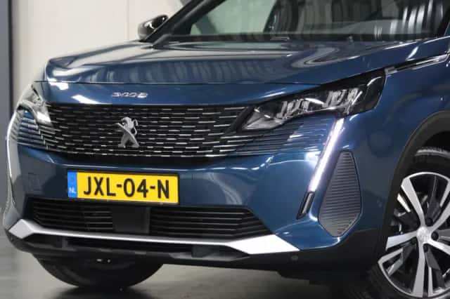 Peugeot 3008 (2024) thumbnail 6