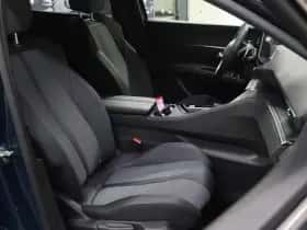 Peugeot 3008 (2024) thumbnail 10