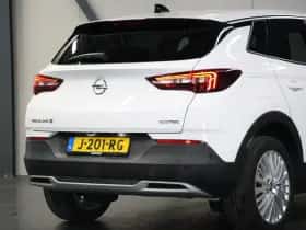 Opel Grandland X (2020) thumbnail 6