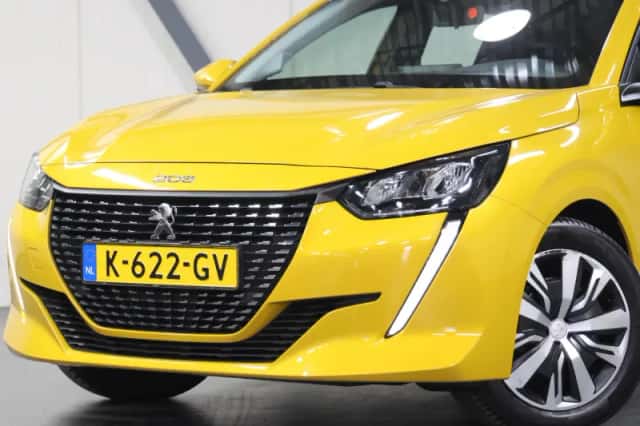 Peugeot 208 (2021) thumbnail 6