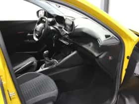 Peugeot 208 (2021) thumbnail 9
