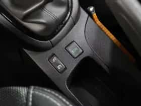 Renault Clio (2017) thumbnail 33