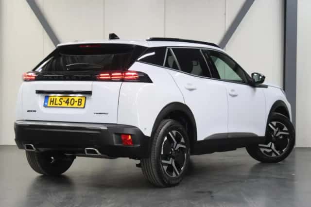 Peugeot 2008 (2025) thumbnail 3