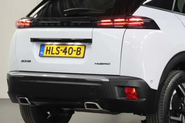 Peugeot 2008 (2025) thumbnail 6