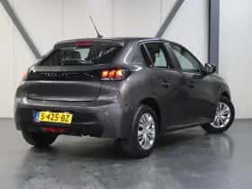 Peugeot 208 (2023) thumbnail 3