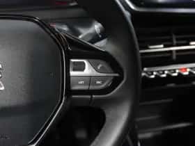 Peugeot 208 (2023) thumbnail 22