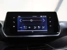 Peugeot 208 (2023) thumbnail 27