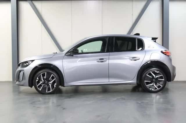 Peugeot 208 (2025) thumbnail 2