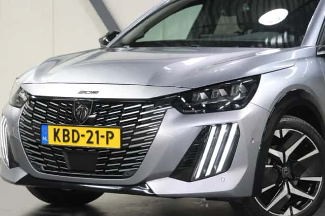 Peugeot 208 (2025) thumbnail 6