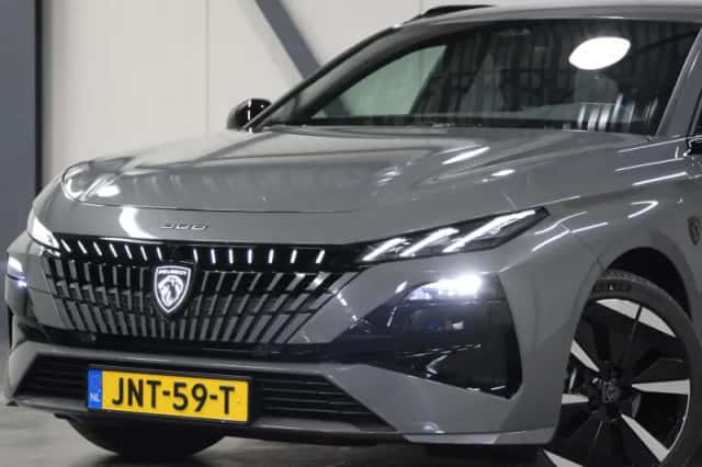 Peugeot e-308 (2025) thumbnail 6