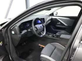 Opel Astra (2022) thumbnail 11