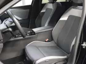 Opel Astra (2022) thumbnail 12