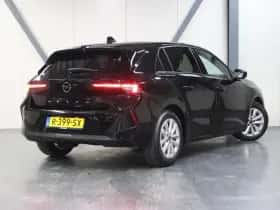 Opel Astra (2022) thumbnail 3