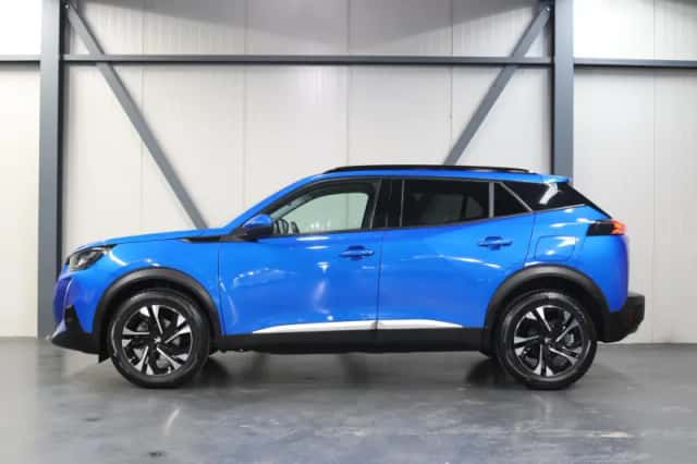 Peugeot 2008 (2020) thumbnail 2