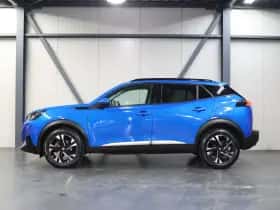 Peugeot 2008 (2020) thumbnail 2