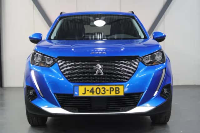 Peugeot 2008 (2020) thumbnail 5