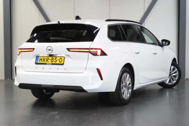 Opel Astra (2025) thumbnail 3