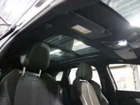Peugeot 3008 (2023) thumbnail 11