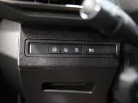 Peugeot 3008 (2023) thumbnail 24