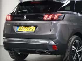Peugeot 3008 (2023) thumbnail 6