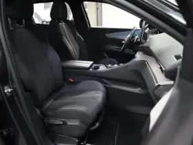 Peugeot 3008 (2023) thumbnail 10