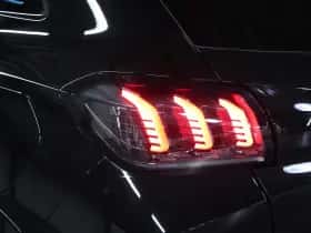 Peugeot e-208 (2022) thumbnail 18