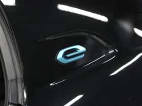 Peugeot e-208 (2022) thumbnail 21