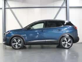 Peugeot 3008 (2022) thumbnail 2