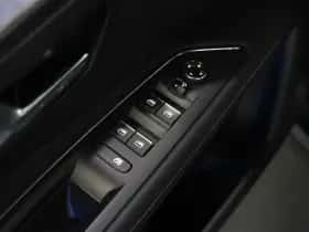 Peugeot 3008 (2022) thumbnail 25