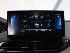 Peugeot 3008 (2022) thumbnail 33