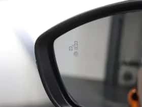 Peugeot 2008 (2021) thumbnail 25