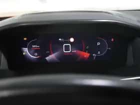 Peugeot 2008 (2021) thumbnail 32