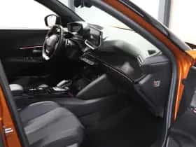 Peugeot 2008 (2021) thumbnail 10