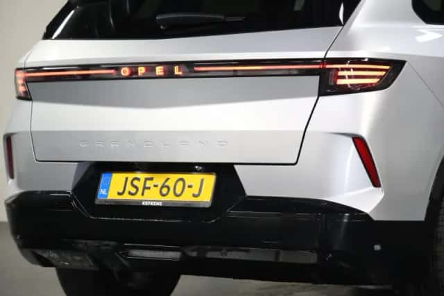 Opel Grandland (2025) thumbnail 6