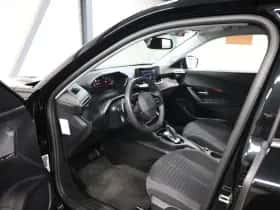 Peugeot 2008 (2021) thumbnail 10
