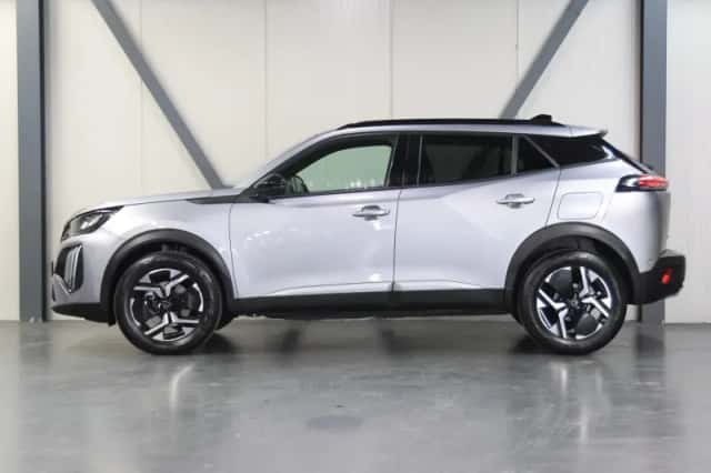 Peugeot 2008 (2025) thumbnail 2