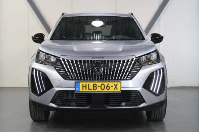 Peugeot 2008 (2025) thumbnail 4