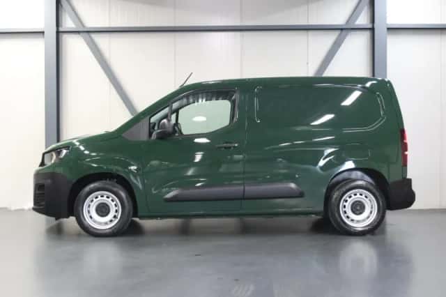 Peugeot Partner (2021) thumbnail 2